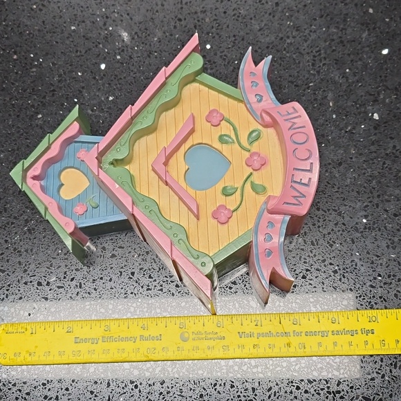 Vintage. Home Interior. Colorful Resin Birdhouse Wall Decor - Picture 4 of 6